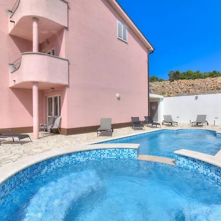 Cosic Apartment